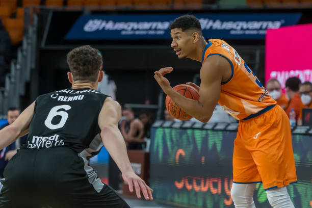 不仅战胜了 不仅战胜了