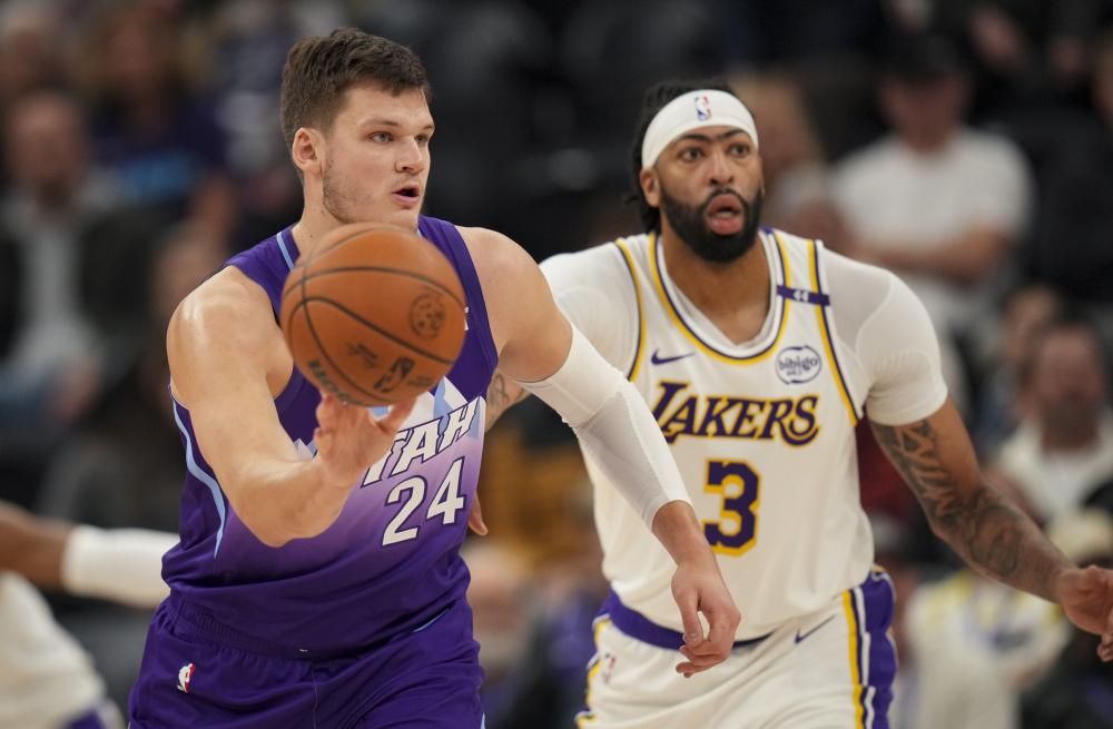 斯瓦泰克以 斯瓦泰克以